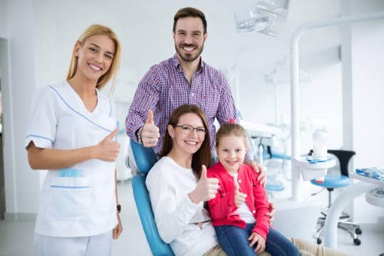 4 Services That Make Family Dentistry Convenient For Parents