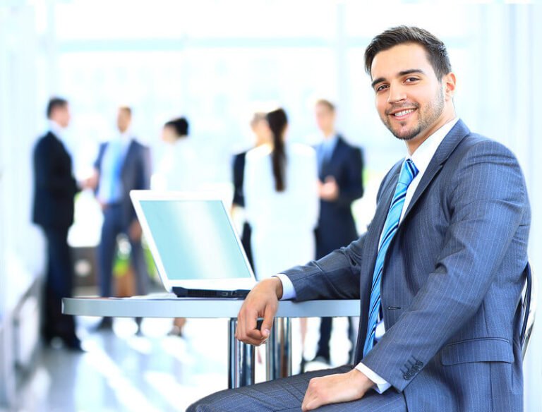 How to Use Professional Contacts During a Job Search